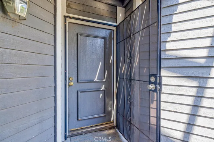 25269 Pine Creek Lane, Wilmington, California 90744