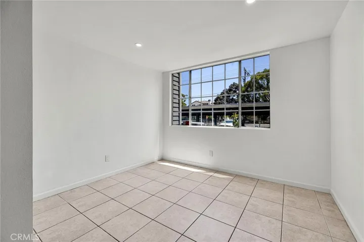 25269 Pine Creek Lane, Wilmington, California 90744