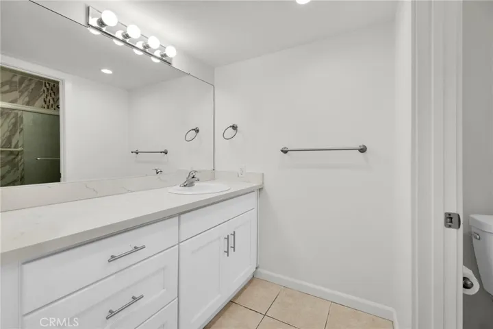 25269 Pine Creek Lane, Wilmington, California 90744