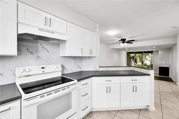 25269 Pine Creek Lane, Wilmington, California 90744