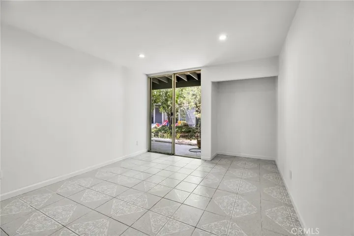 25269 Pine Creek Lane, Wilmington, California 90744