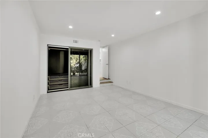 25269 Pine Creek Lane, Wilmington, California 90744