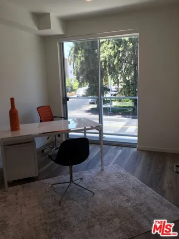 4600 Coldwater Canyon Avenue 201, Studio City, California 91604