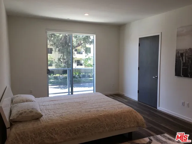 4600 Coldwater Canyon Avenue 201, Studio City, California 91604