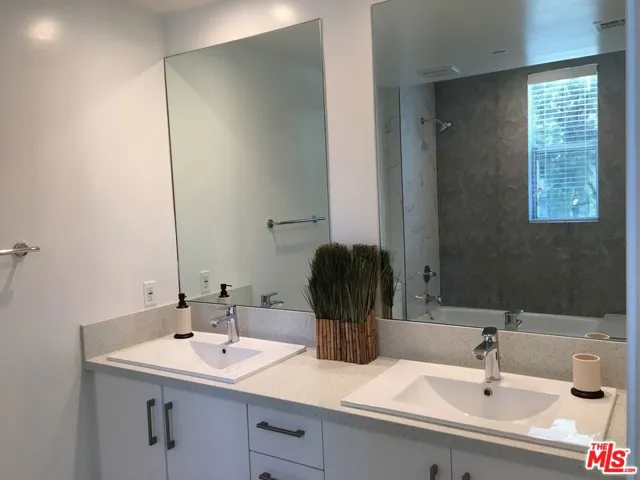 4600 Coldwater Canyon Avenue 201, Studio City, California 91604