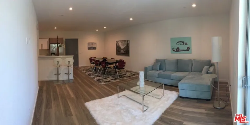 4600 Coldwater Canyon Avenue 201, Studio City, California 91604