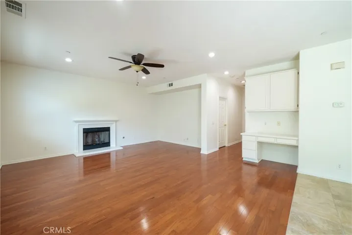 Family Room w/Fireplace