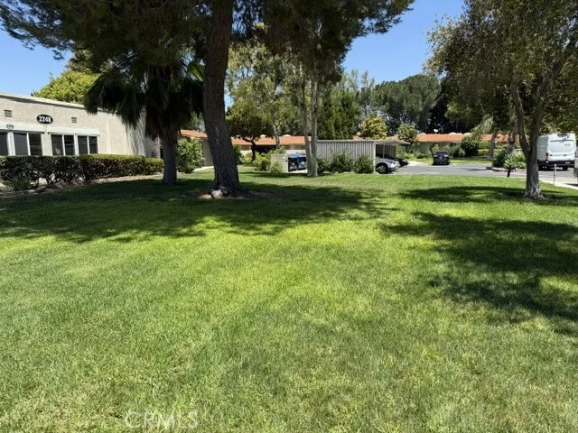 2246 Via Mariposa E B, Laguna Woods, California 92637