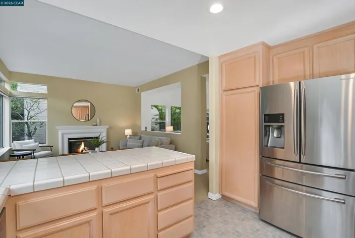 508 Valley View Court, Martinez, California 94553-3562