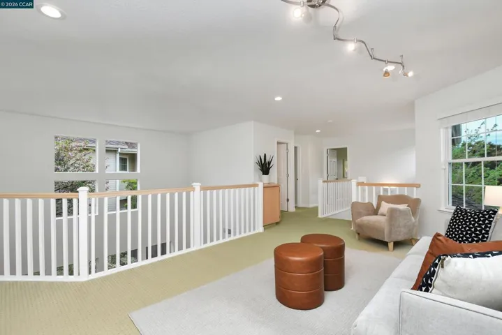 508 Valley View Court, Martinez, California 94553-3562