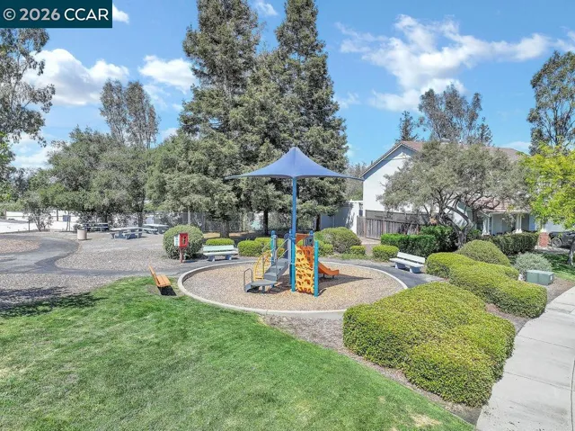 508 Valley View Court, Martinez, California 94553-3562