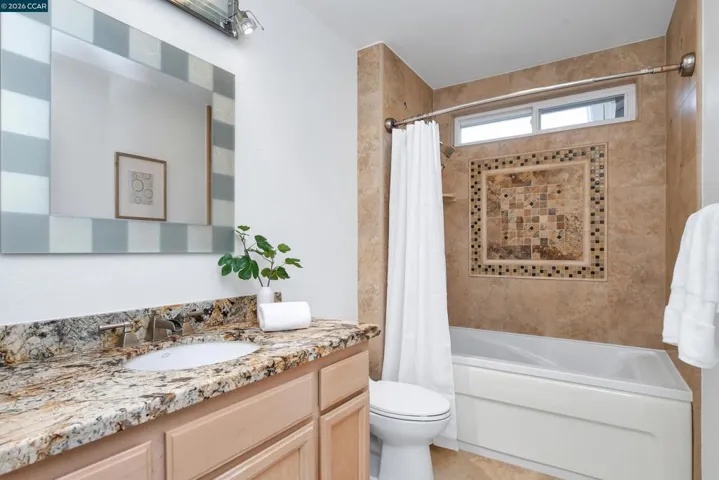 508 Valley View Court, Martinez, California 94553-3562