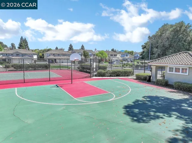 508 Valley View Court, Martinez, California 94553-3562