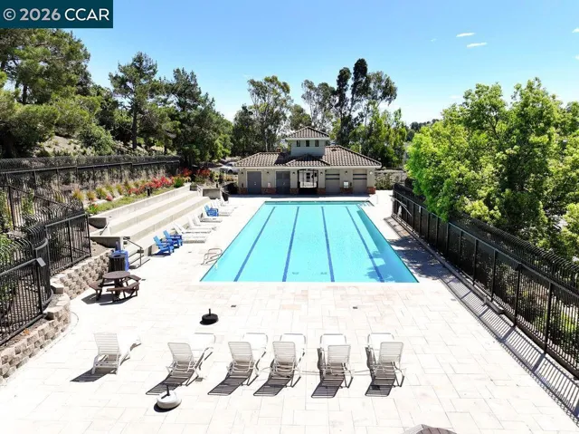 508 Valley View Court, Martinez, California 94553-3562