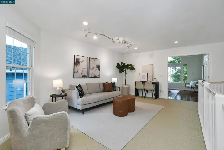 508 Valley View Court, Martinez, California 94553-3562