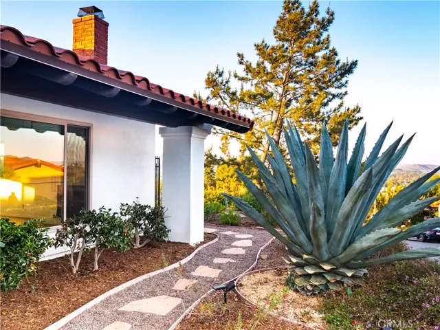 2181 Hillsbury Road, Westlake Village, California 91361