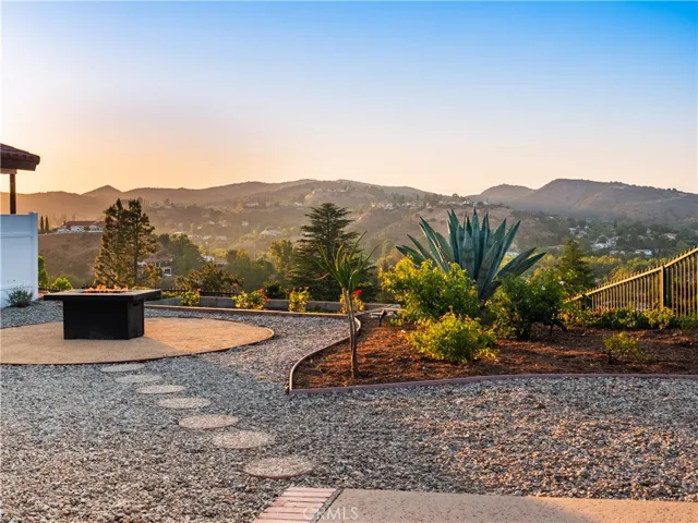 2181 Hillsbury Road, Westlake Village, California 91361