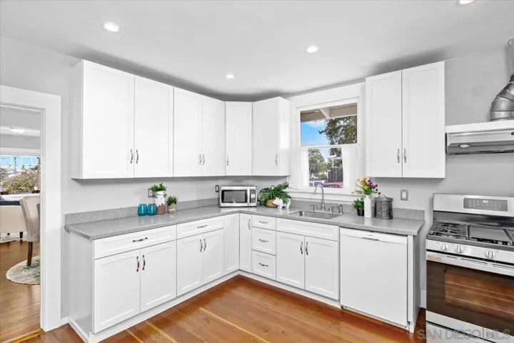 4493 95 Arizona St, San Diego, California 92116