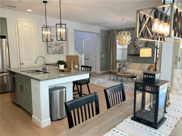 145 Yellow, Irvine, California 92618
