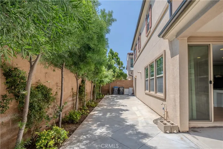 145 Yellow, Irvine, California 92618