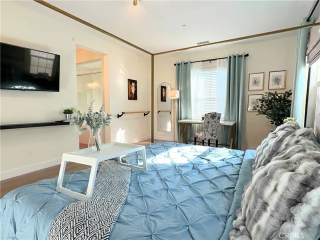 145 Yellow, Irvine, California 92618