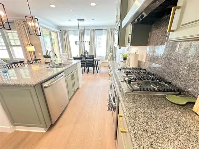 145 Yellow, Irvine, California 92618