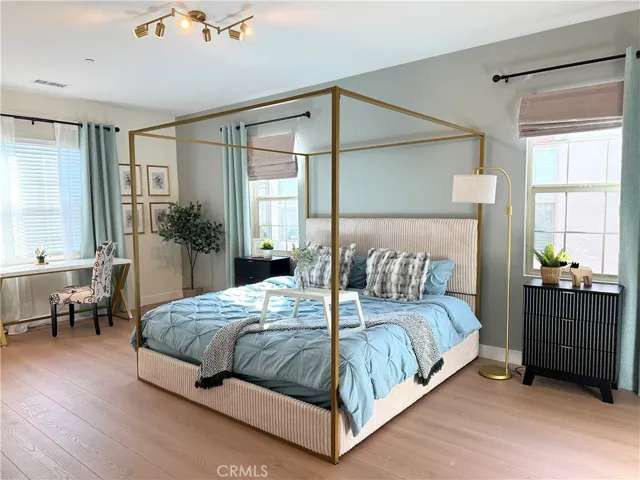 145 Yellow, Irvine, California 92618