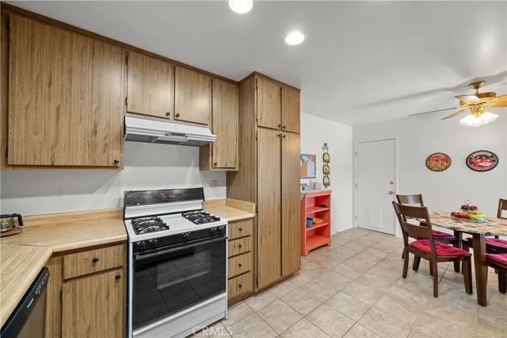 25603 Palma Alta, Valencia, California 91355