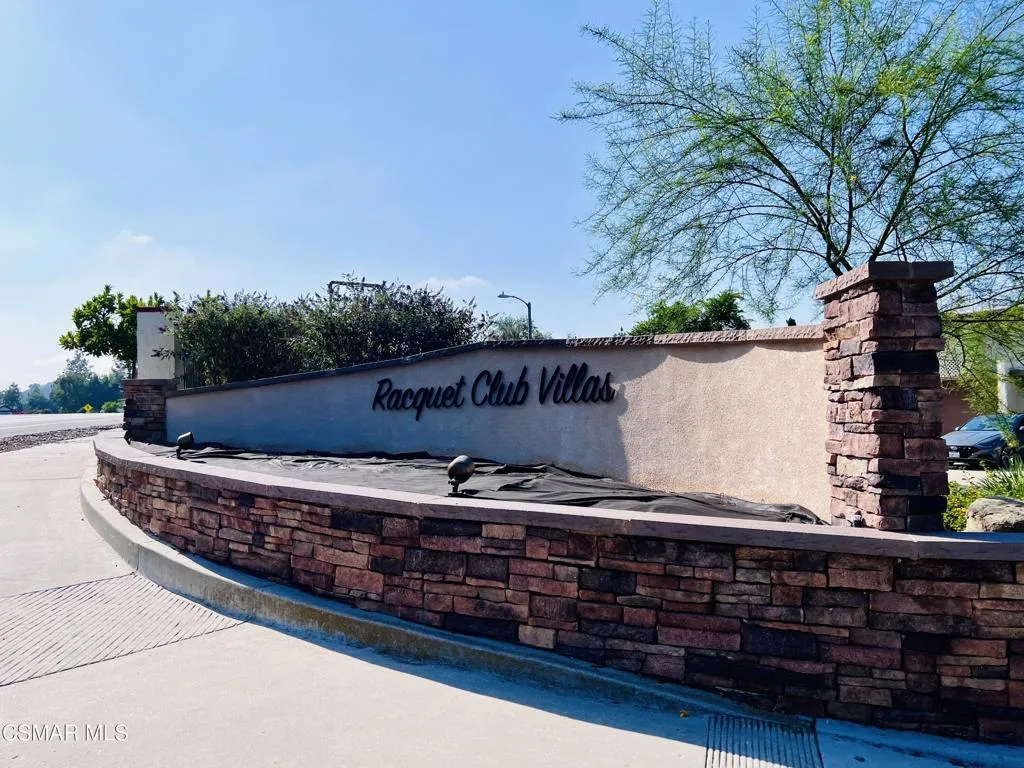 Racquet Club Villas