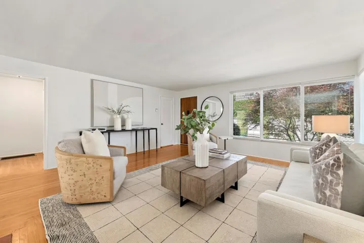 971977 Oak Lane, Menlo Park, California 94025
