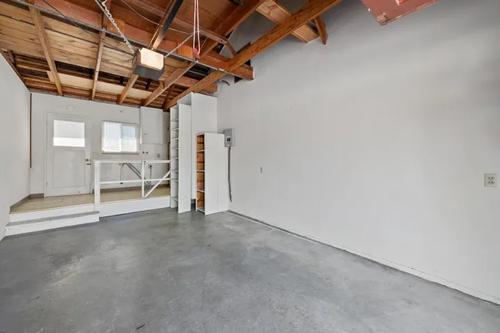 971977 Oak Lane, Menlo Park, California 94025