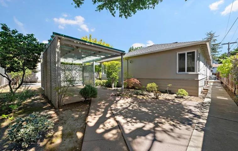 971977 Oak Lane, Menlo Park, California 94025