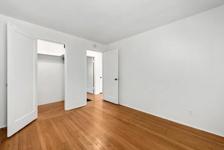 971977 Oak Lane, Menlo Park, California 94025