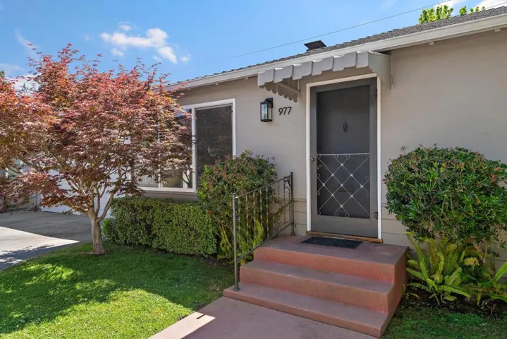 971977 Oak Lane, Menlo Park, California 94025