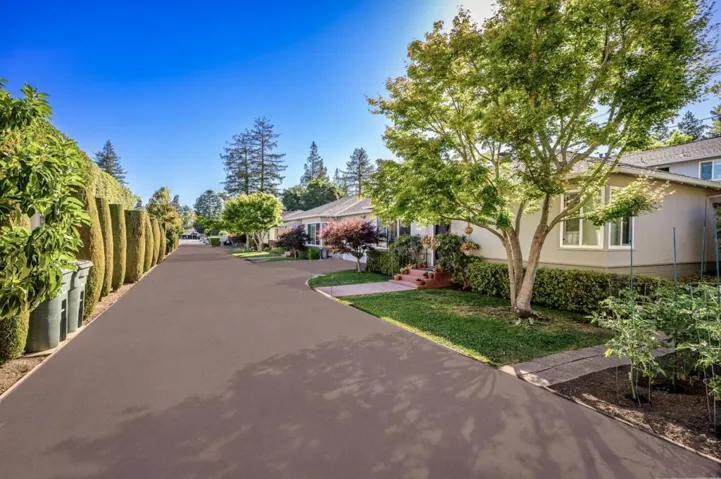 971977 Oak Lane, Menlo Park, California 94025