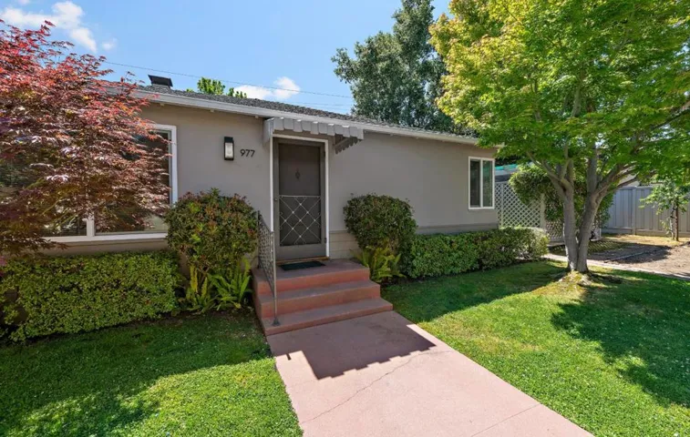 971977 Oak Lane, Menlo Park, California 94025