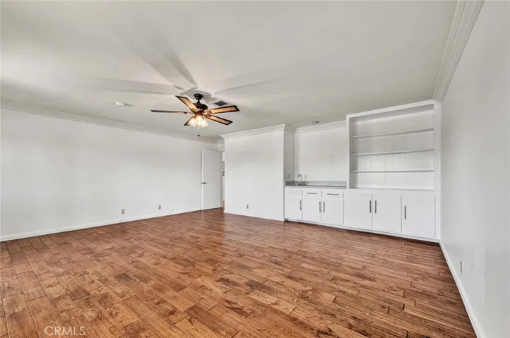 Large Spacious Bonus Room (Make this a possible 5th Bedroom?!?)