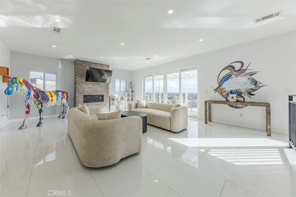 gallery-image 5