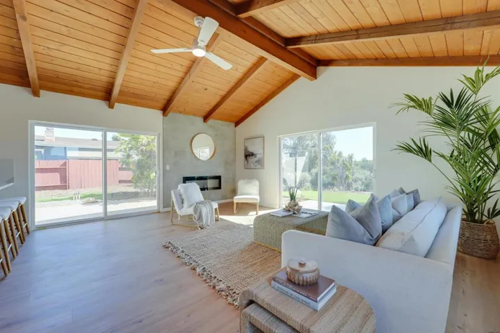 5360 Cole, San Diego, California 92117