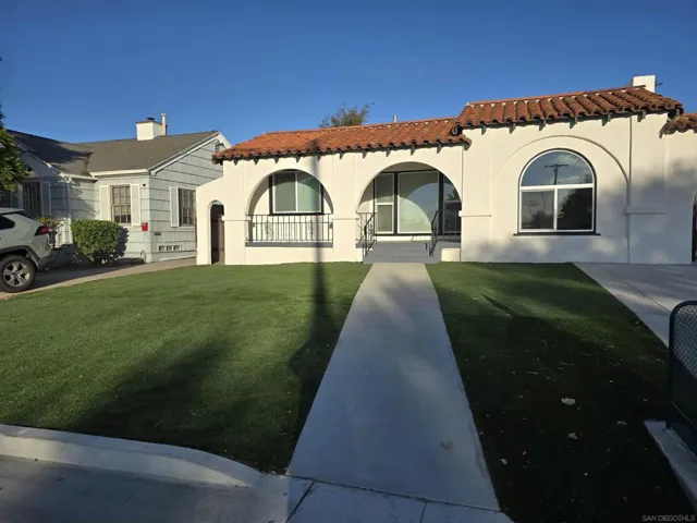 4527 Esther Street, San Diego, California 92115
