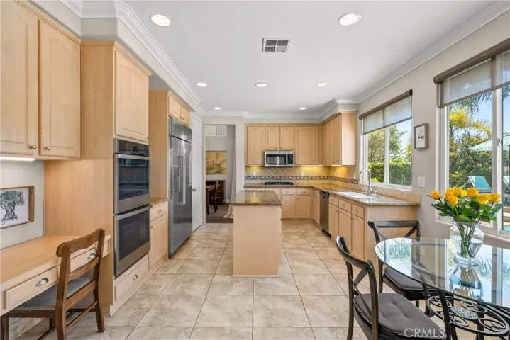 17 Golf View, Rancho Santa Margarita, California 92679
