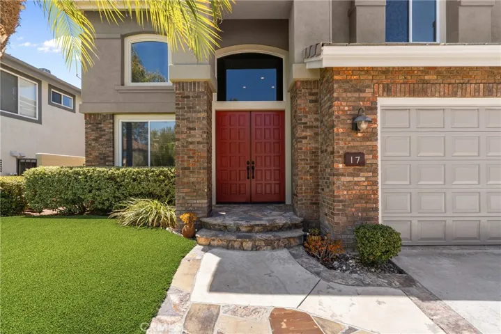 17 Golf View, Rancho Santa Margarita, California 92679