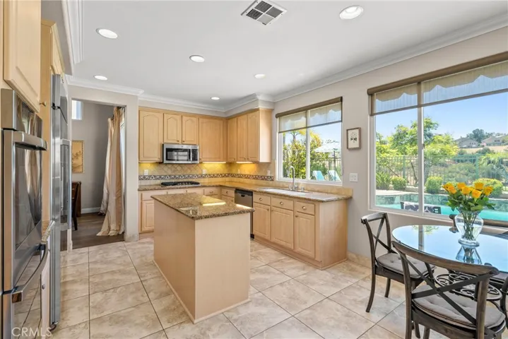 17 Golf View, Rancho Santa Margarita, California 92679