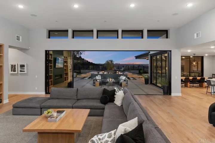 5358 Aurora Summit, San Diego, California 92130