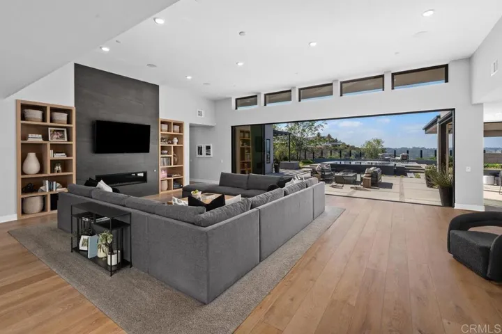 5358 Aurora Summit, San Diego, California 92130