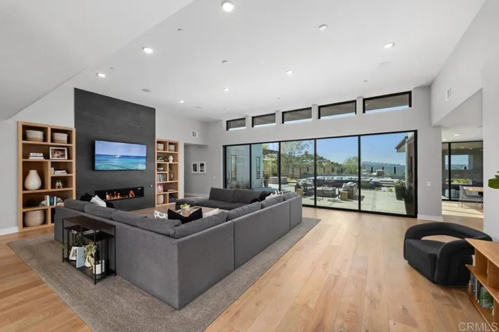 5358 Aurora Summit, San Diego, California 92130