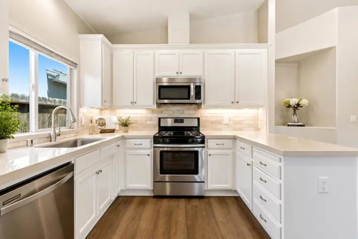 1691 Albany Court, Hollister, California 95023