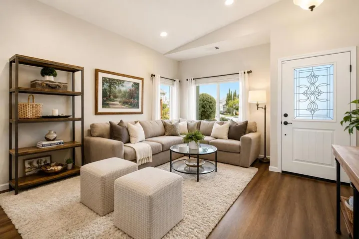 1691 Albany Court, Hollister, California 95023