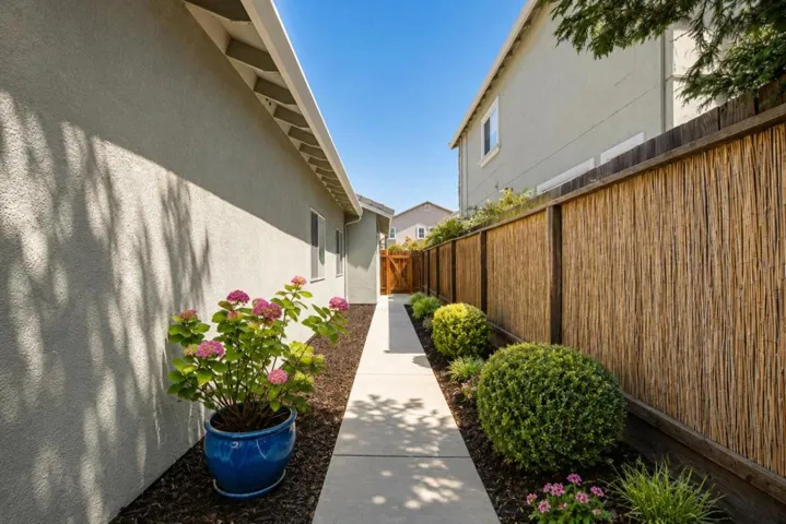 1691 Albany Court, Hollister, California 95023