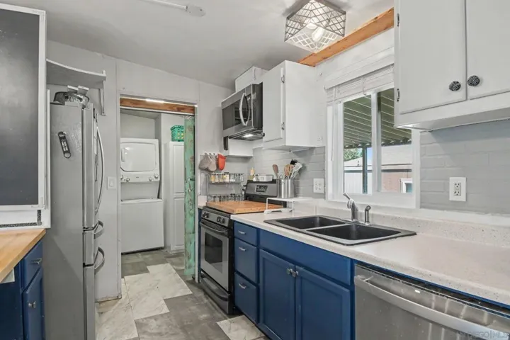 , El Cajon, California 92021